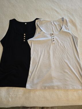 TWO FOR ONE..Women’s Ribbed Tank Top with Button Detail .1 BLACK.1 CREAM XXL